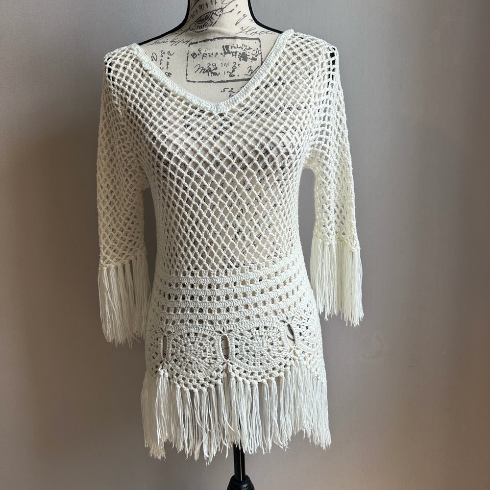 NWOT Meskita Cream Crochet Dress 3/4 sleeve Fringe tunic. SIZE S/M.